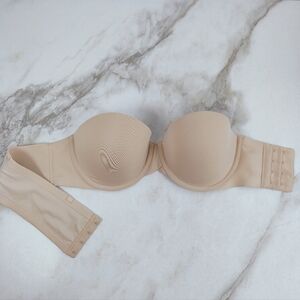EUC Calvin Klein Nude Strapless Lightly Lined Side Closure Bra, Sz 34B